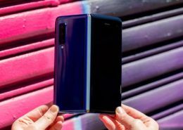 Samsung bất ngờ cho đặt mua trước Galaxy Fold