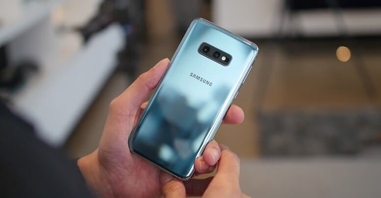 Đánh giá nhanh Galaxy S10e vừa mới lên kệ: Cao cấp và nhỏ gọn