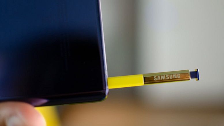 Bút S-Pen của Samsung Galaxy Note 10 có thể zoom và thay đổi camera
