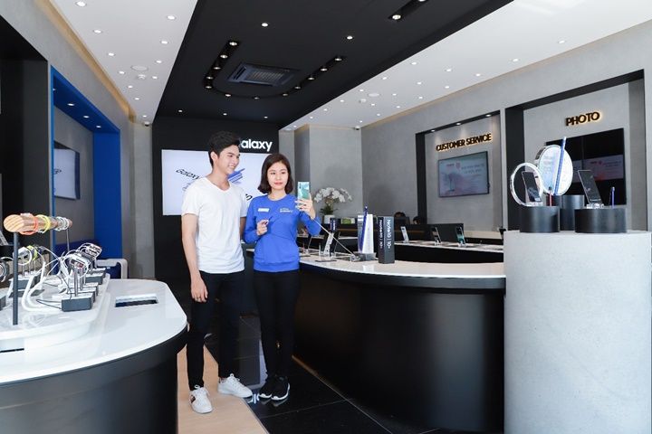 Một ngày khám phá cửa hàng trải nghiệm Samsung chuẩn quốc tế vừa ra mắt tại VN