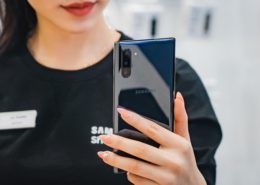 Nhà bán lẻ Việt "đi cửa sau" với khách để bán Galaxy Note 10 giá rẻ hơn niêm yết