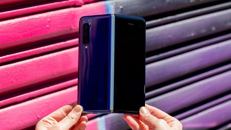 Samsung bất ngờ cho đặt mua trước Galaxy Fold