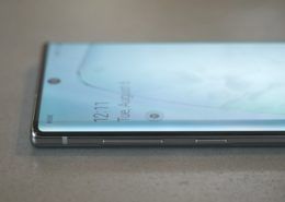Samsung Galaxy Note 10 sử dụng viền nhôm, không phải là thép không gỉ