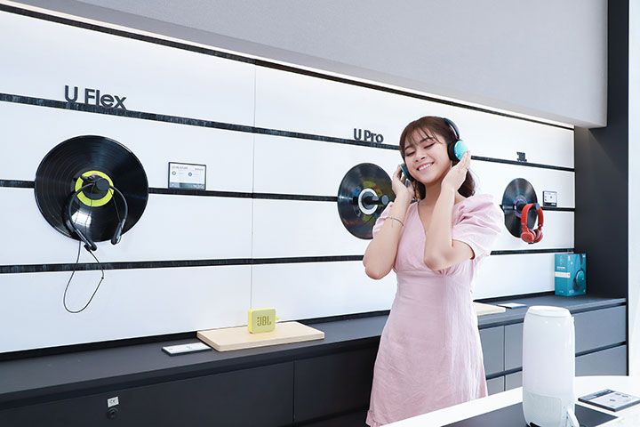 Samsung liên tiếp ra mắt 3 cửa hàng trải nghiệm SES lớn tại Việt Nam