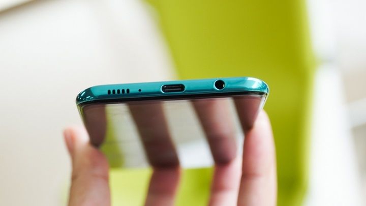 Trên tay nhanh Galaxy A50s đầu tiên tại Việt Nam: Bản nâng cấp của 'huyền thoại' Galaxy A50