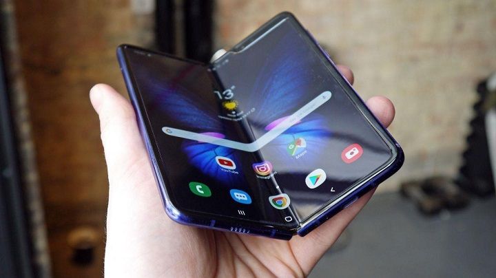 Galaxy Fold sẽ được bán ra vào ngày mai tại Hàn Quốc, giá 46 triệu đồng