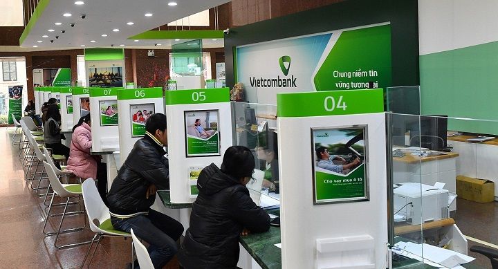 Người Việt làm 3 tháng mới mua được iPhone 11, nhân viên Vietcombank chỉ cần 19 ngày