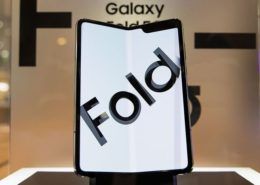 Samsung dự tính sẽ thu về ít nhất 2 tỷ USD trong vài tuần từ việc bán Galaxy Fold