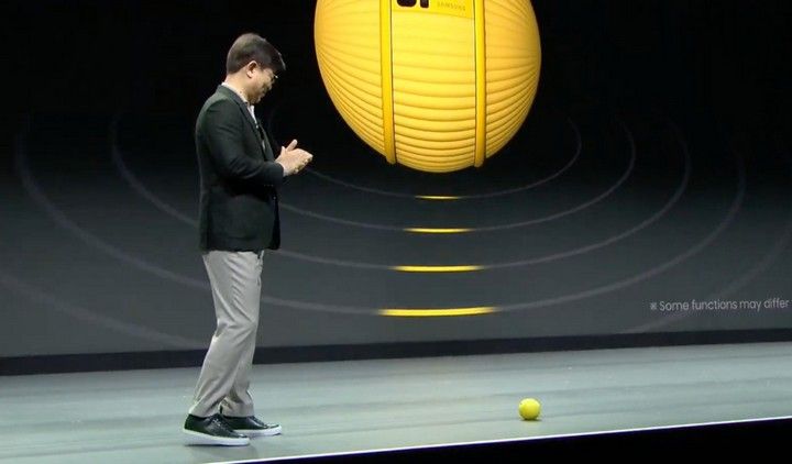 Samsung giới thiệu robot quản gia nhỏ như quả tennis nhưng biết chăm cả người và động vật