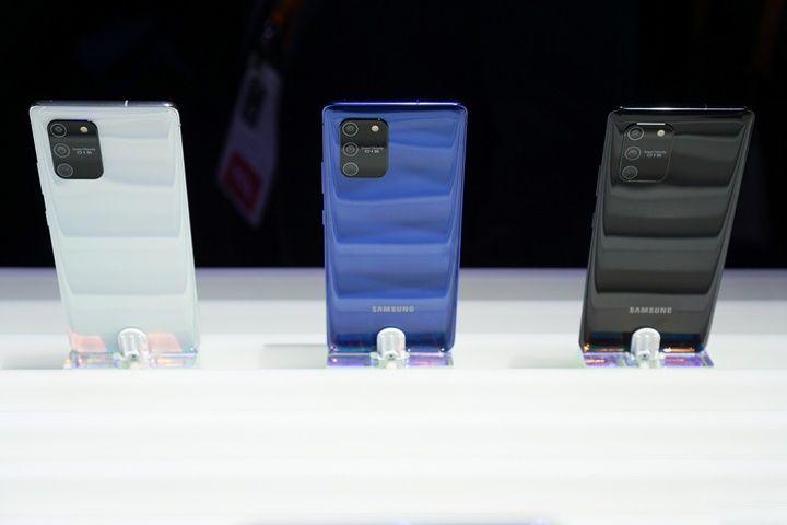 Trên tay Galaxy S10 Lite và Note10 Lite: Hai thiết bị vô cùng kỳ quặc từ Samsung