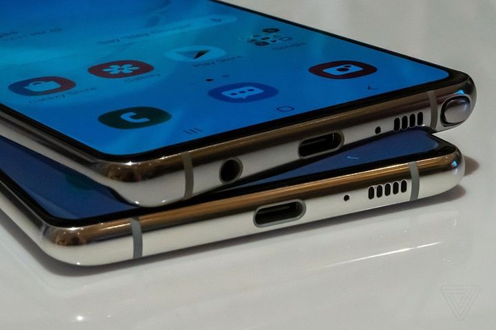 Samsung ra mắt Galaxy S10 Lite và Note10 Lite với rất nhiều điều khó hiểu