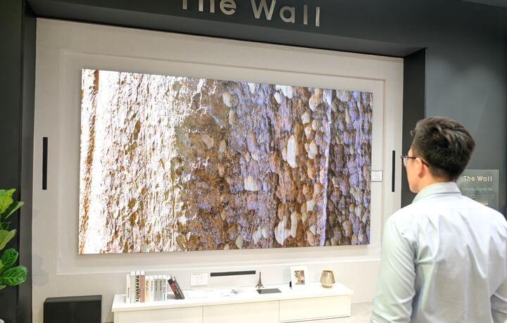 Cận cảnh TV The Wall 146-inch giá hơn 9 tỷ đồng tại Việt Nam