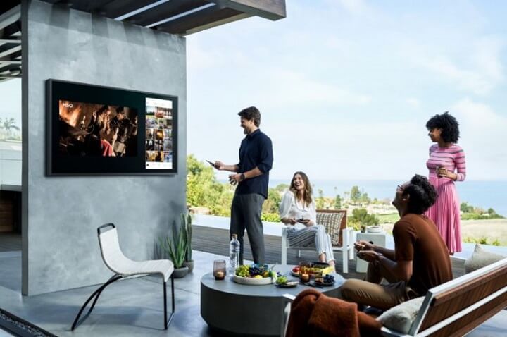 Samsung ra mắt TV QLED ngoài trời ở Việt Nam, giá từ 100 triệu đồng