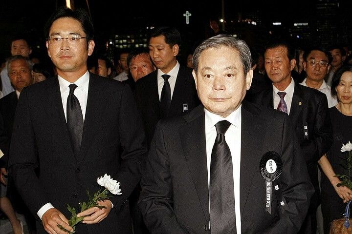 Cố chủ tịch Samsung Lee Kun-hee và triết lý: "Hãy thay đổi mọi thứ trừ vợ con"