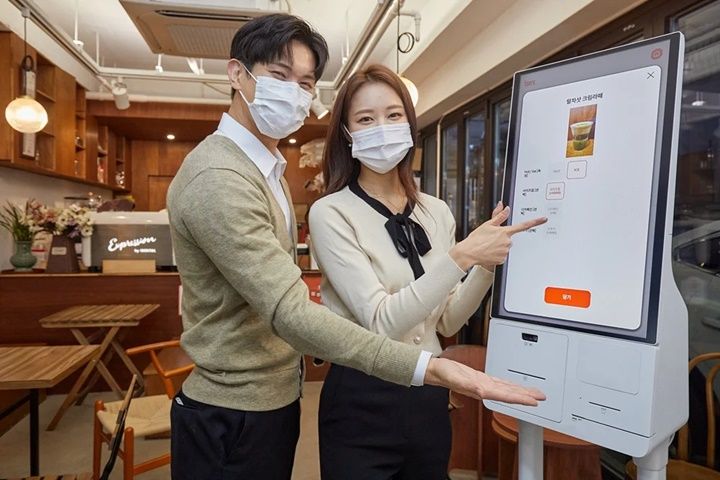 Samsung giới thiệu ki-ốt tự phục vụ ở Hàn Quốc để chống dịch Covid-19